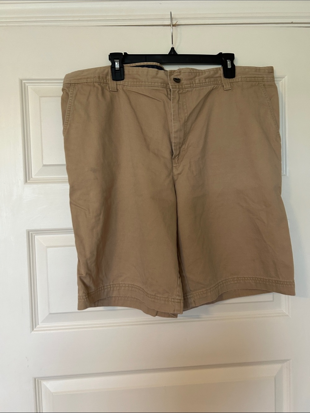 Izod Men's Flat Front Khaki Shorts